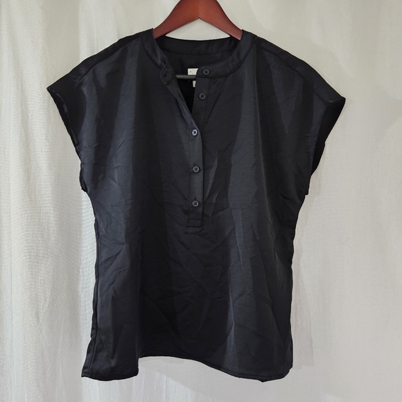a new day Tops - a new day Button Front Blouse in Black Women’s Size S